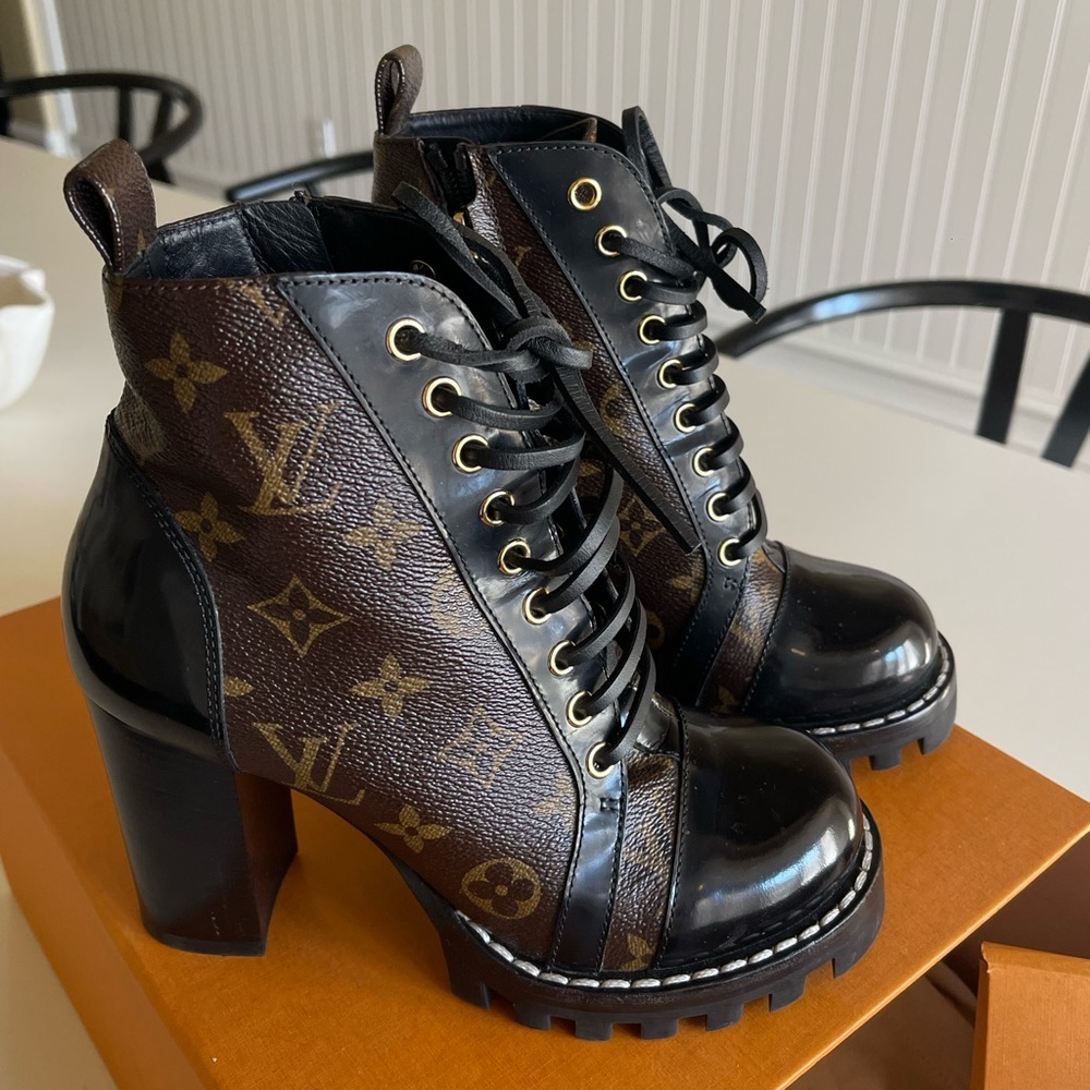 LV Boots 100% Authentic